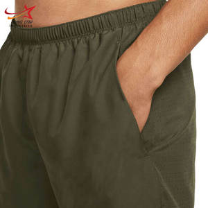 Pantalones cortos de gimnasio de algodón ecológicos personalizados Unisex patrón sólido Fitness entrenamiento deportivo ropa para correr con servicio OEM pantalones cortos de hombre - Product Image 2