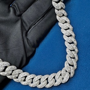 Cadena cubana de diamante de moissanita con brillo brillante y estilo moderno con enlace duradero fuerte perfecto para colección de joyas y uso de regalos - Product Image 6