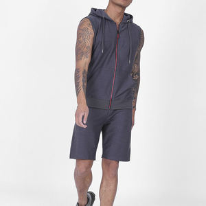 Logotipo personalizado 2022, venta al por mayor, conjuntos de Jogger para hombre, ropa de calle de manga corta, camisas y pantalones cortos, chándal corto para hombre, conjunto de Top sin mangas para hombre - Product Image 1