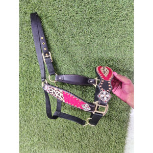 Cabestro de caballo de cuero de color con hebillas de níquel de latón hecho por los mejores fabricantes indios Triple blanco cosido elegante acolchado negro - Product Image 2