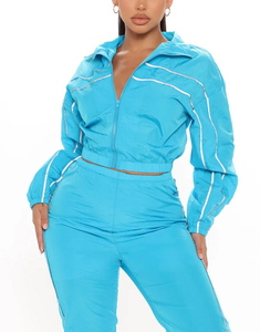 Conjunto Deportivo Cortavientos para Mujer, Estilo 2025, Ligero y Personalizable, Ideal para Correr o Uso Casual - Product Image 3