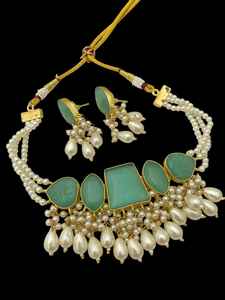 คอลเลกชันสร้อยคอโชกเกอร์ชุบทองจากดีไซเนอร์อินเดียสำหรับเด็กผู้หญิงและผู้หญิงชุดเครื่องประดับงานปาร์ตี้ของโรงงานอินเดีย - Product Image 2