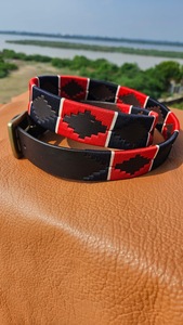 เข็มขัดหนังแท้ LC-26 งานแฮนด์เมด สไตล์โปโล สำหรับผู้ชายและผู้หญิง ทำจากหนังวัว เป็นมิตรกับสิ่งแวดล้อม สีแดงดำ ลายเรขาคณิต หนังฟูลเกรน - Product Image 3