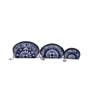 Vietnam High Quality Wholesale Best Price Eco-Friendly Women Size S Wax Fabric Clam <b>Purse</b> with Thick Hand-Printed Hemp - Product Image 4