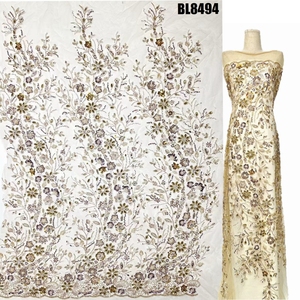 ผ้าทูลล์ปักลูกปัดหรูหรา ผ้าตาข่ายลายดอกไม้ประดับเลื่อม ผ้าลูกไม้ปักลายดอกไม้สุดหรูสำหรับชุดเจ้าสาวและชุดราตรี - Product Image 1