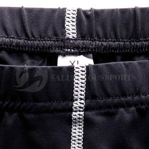 Short de compression de style décontracté avec poches de décoration Short de compression personnalisé avec patchs pour hommes à vendre - Product Image 4