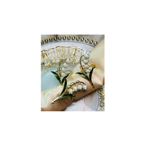 Vente en gros bon marché ronds de serviette décoration de table porte-serviettes rond de serviette en métal fleur de maison mariage banquet fête - Product Image 1