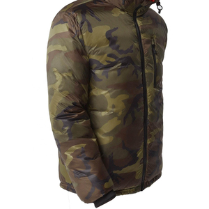 Chaquetas acolchadas de concha blanda a prueba de viento directas de fábrica de alta calidad, ajuste cómodo, tela duradera de talla grande con cierre de cremallera - Product Image 2