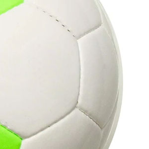 Ballon de football de meilleure conception Matériau en cuir Offre Spéciale Service OEM élevé Meilleur ballon de football tendance Prix économique très exigeant - Product Image 4