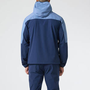 Vestes coupe-vent en polyester personnalisées et imperméables pour hommes avec bloc de couleurs pour l'extérieur veste à bande réfléchissante - Product Image 6