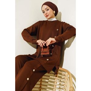 Botón Decorado Prendas 2 Piezas Conjunto Marrón - Product Image 3