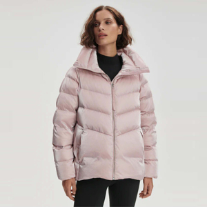 Doudounes pour femmes de haute qualité pour l'hiver Vêtements d'extérieur à la mode et confortables pour vêtements décontractés et de plein air Vestes bouffantes OEM - Product Image 2