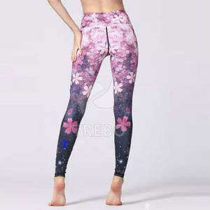 Nouveau design de legging de yoga pour femmes couleur personnalisée taille élastique motif solide respirant léger pantalon en spandex/polyester - Product Image 3