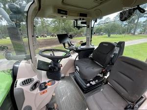 รถแทรกเตอร์ Fendt 1042 Vario ปี 2025 รุ่นที่ดีที่สุด พร้อมห้องโดยสาร ขับเคลื่อน 4 ล้อ เครื่องยนต์มิตซูบิชิ 25-260 แรงม้า รถแทรกเตอร์สำหรับงานเกษตร ขายพร้อมเกียร์ Claas - Product Image 4