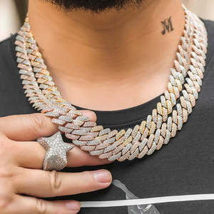 Collar de Cadena Cubana de Plata de Ley 925 con Diamante Moissanita para Compromiso, Aniversario o Fiesta - Product Image 2