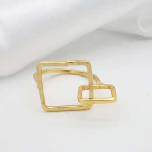 Los mejores anillos de moda de lujo para hombre al por mayor hechos a mano ajustable cuadrado chapado en oro Real diseño geométrico elegante joyería de latón - Product Image 6