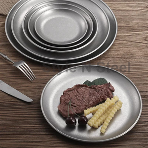 Plateau ovale profond vintage classique et écologique en acier inoxydable pour les plats de service et les assiettes Accessoire d'ustensiles de cuisine - Product Image 1