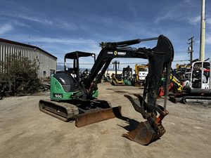 รถขุดขนาดเล็กมือสอง John Deere 50G น้ำหนัก 38 ตัน พร้อมเครื่องยนต์ ปั๊ม มอเตอร์ เกียร์ แบริ่ง บุ้งกี๋ขนาด 1.7 เมตร กำลัง 20 กิโลวัตต์ ขาย - Product Image 4