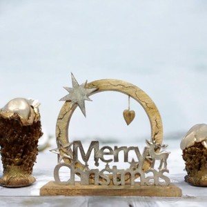 Encantadora decoración de árbol de Navidad de madera con anillo de estrella de Metal hecho a mano acento festivo perfecto para mesas de vacaciones - Product Image 2