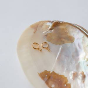 Pendientes de aro de diamantes 925, pendientes de abalorio de cristal chapados en oro y plata, aros Huggie delicados, joyería de plata, regalo de aniversario - Product Image 4