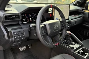 Toyota 4Runner TRD Pro 4WD/AWD 2025, Automático de 8 Velocidades - Product Image 4