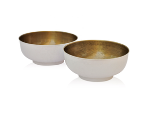 Bol rond en métal avec intérieur martelé doré et extérieur noir - Product Image 3