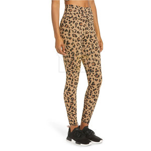 Leggings pour femmes de haute qualité, personnalisés, tricotés, taille mi-haute, respirants, antibactériens, pour la gym et les tenues décontractées - Product Image 3