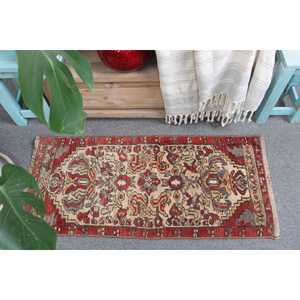 Vintage Turkish Small Rug 1.4x3.2 ft, <b>Red</b> <b>Wool</b> Rug - Product Image 1
