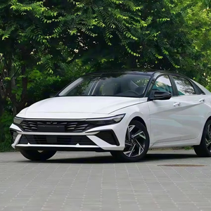 Elantra 2023 1.5L CVT Edición Ultimate Superior con Autonomía NEDC de 601-700 km, Potencia del Motor de 150-200 kW, Energía de la Batería de 90-110 kWh - Product Image 1