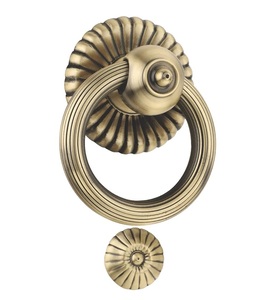 Aldaba de puerta antiguo de último diseño de calidad de exportación para uso de puerta delantera para decoración de puertas disponible a un precio asequible - Product Image 1