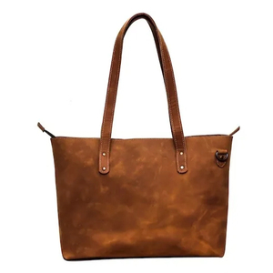 Sac fourre-tout d'infirmière en cuir avec logo personnalisé Sac à main de travail à bandoulière avec poche pour ordinateur - Product Image 1