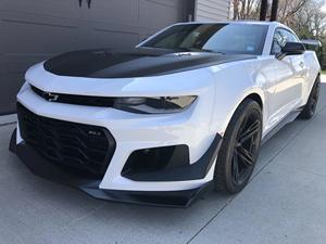 La Mejor Opción Económica 2024: Chevrolet Camaro ZL1 1LE Coupé, Motor V8 Supercargado LT4 de 6.2L - Product Image 2