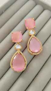 Boucles d'oreilles chaudes avec pierres précieuses en forme d'onyx noir avec argent sterling 925 plaqué or 18 carats pour femme - Product Image 4