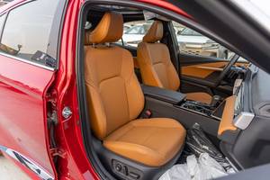 Toyota Camry Lumiere Sedan 2026 Usata, Pronta per l'Esportazione - Product Image 4