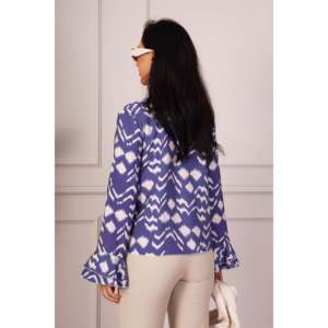 Blusa Elegante con Cuello de Lazo y Volantes en Capas para Mujer, Marca LUSTRIN, en Tela de Mezcla de Modal y Viscosa Color Índigo, para Uso Casual y de Oficina - Product Image 5