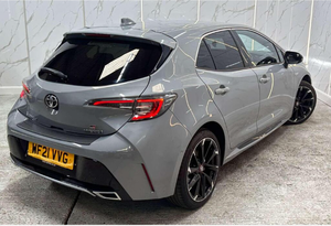 Occasion 2021 Gris pour Toyota C-HR GR SPORT CVT Euro 6 RWD Droit 5 portes Automatique Essence Hybride - Product Image 4