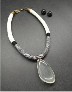 2025 recién llegado estilo joyería de moda collar de resina con cadena de algodón gargantilla de moda para mujeres regalos de bodas colgante de cereza - Product Image 4