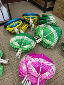 Éventails traditionnels en bambou tissé de couleurs assorties, idéaux pour les cadeaux, les événements et l'utilisation quotidienne - Product Image 6