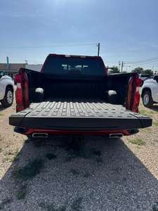 Chevrolet Silverado 1500 3.0L Duramax Turbo Diesel d'occasion propre, modèle 2025 - Product Image 6