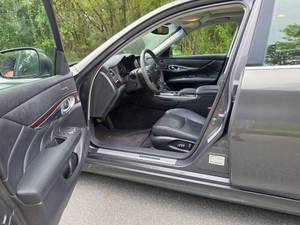 Voiture d'occasion Infiniti M37 2011 à bas prix à vendre - Product Image 2