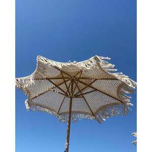 Sombrilla de Playa Moderna Estilo Boho, con Techo de Crochet, Flecos de Macramé, Poste de Bambú y Fibra de Vidrio, para Muebles de Exterior, Patio y Hotel - Product Image 1