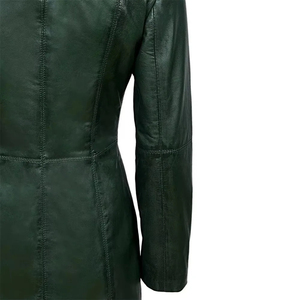 Nueva llegada de invierno: Abrigo de cuero genuino verde oscuro de lujo para mujer con corte clásico y textura suave. - Product Image 4