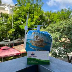 Coco Fresco Premium de Ben Tre, con Cáscara Entera, Forma de Diamante, Piel Verde, Fácil de Abrir, 70-90 Días de Vida Útil, TECHMIFOOD - Product Image 1