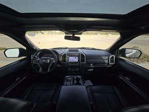 2019 Forddds Expeditionnn XLT GCC Premium d'occasion Premium avec direction à gauche et sièges en cuir Saisonnier Sales Rush - Product Image 3