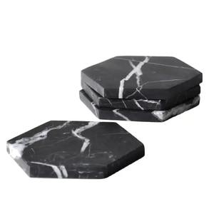 Ensemble de sous-verres modernes hexagonaux en pierre naturelle noire Tapis de table à manger décoratif géométrique Amélioration de la cuisine - Product Image 1