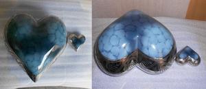 Urna de cremación conmemorativa infantil en forma de corazón azul de latón de la mejor calidad para proveedor de fabricación funeraria de India - Product Image 2
