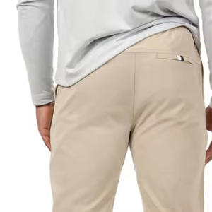 Pantalones de chándal informales para hombre superventas, ropa de calle suave, duradera y perfecta para el uso diario y la moda de calle. - Product Image 4