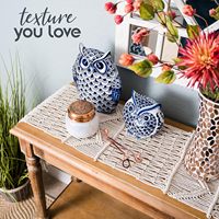 Chemin de table en macramé avec nouage complexe et texture élégante pour décor de salle à manger d'inspiration vintage ou cottage core