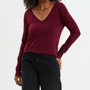 Pull décontracté d'hiver respirant pour femme avec logo frontal extensible et évacuation de l'humidité - Product Image 5