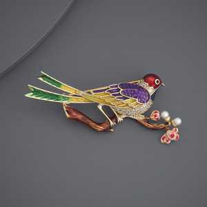 Broche de moda chapado en aleación de cobre y latón con diamantes de imitación de cristal, diseño de números para sari, ideal para regalo de fiesta, con perlas y diamantes. - Product Image 1